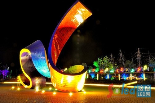 ���^����