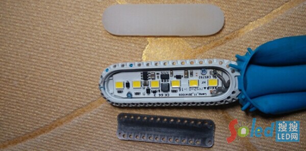 小米隨身LED燈拆解圖1-2