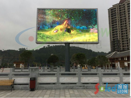 �D���R�չ�늻�ˮ�û��t�V��(ch��ng)P10�p�����LED�@ʾ���(xi��ng)Ŀ