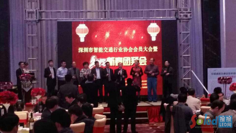 �D��F(tu��n)�ݕ�(hu��)�F(xi��n)��(ch��ng)�R�չ��P4����LED�@ʾ��