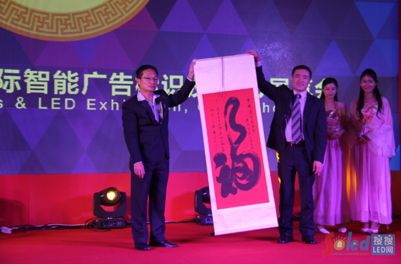 ����F(xi��n)��ף�����Ԫ���옷