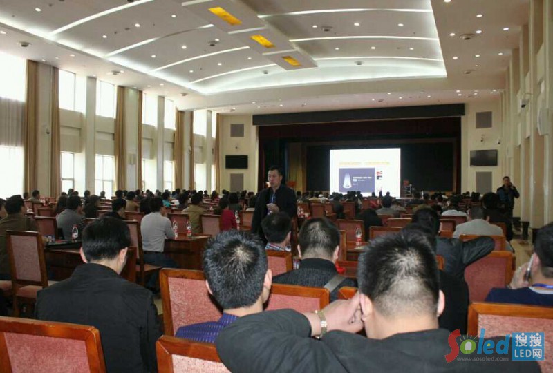 2015�\(ch��ng)(li��n)LED�@ʾ�ИI(y��)�YԴ���ϕ�(hu��)�F(xi��n)��(ch��ng)