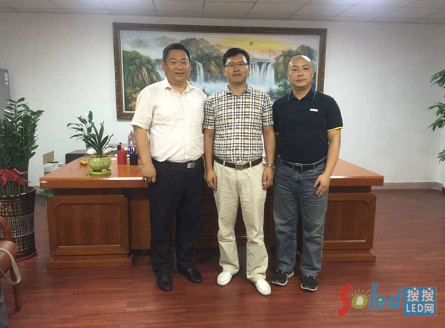 ����ɭ���A���У��c��(li��n)���Ƕ����L(zh��ng)�����ࣨ��