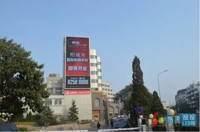 ���B�ʾ��Ӆ^(q��)ӭ��·�C(j��)��(ch��ng)�e�^����(c��)���wLED����